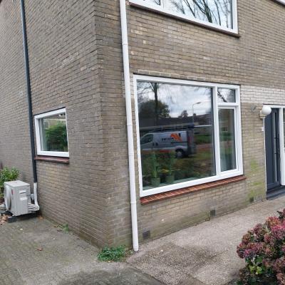 Kunststof kozijnen en voordeur geplaatst in Hurdegaryp