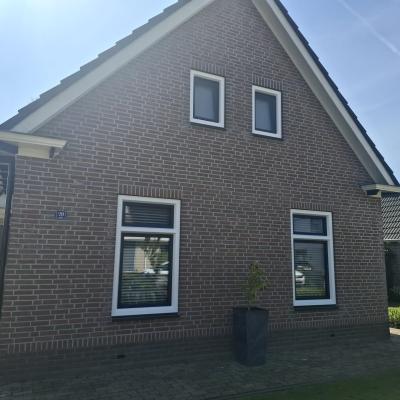 Kunststof kozijnen geplaatst in een woning in Drachtstercompagnie